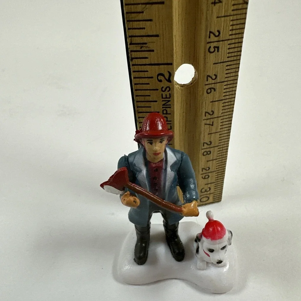Miniature Winter Village Fireman‎ And Dog
